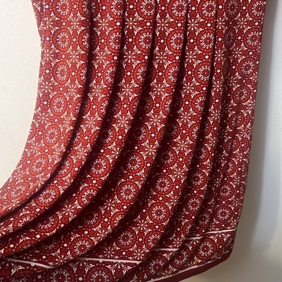 Max studio size L red dress floral print  pleated fit and flare 3/4 sleeves - Picture 7 of 10